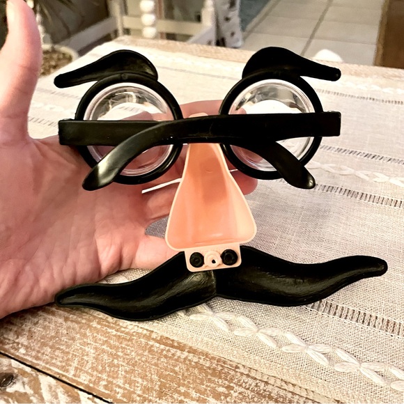 🥸Funny Nose Glasses Party!🥸 ~5 pairs! - Picture 4 of 8
